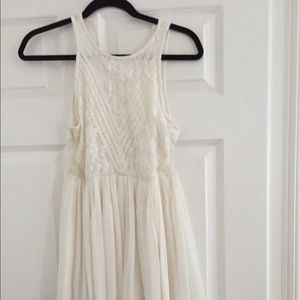 NWOT Super Cute White Lace Detailed Dress